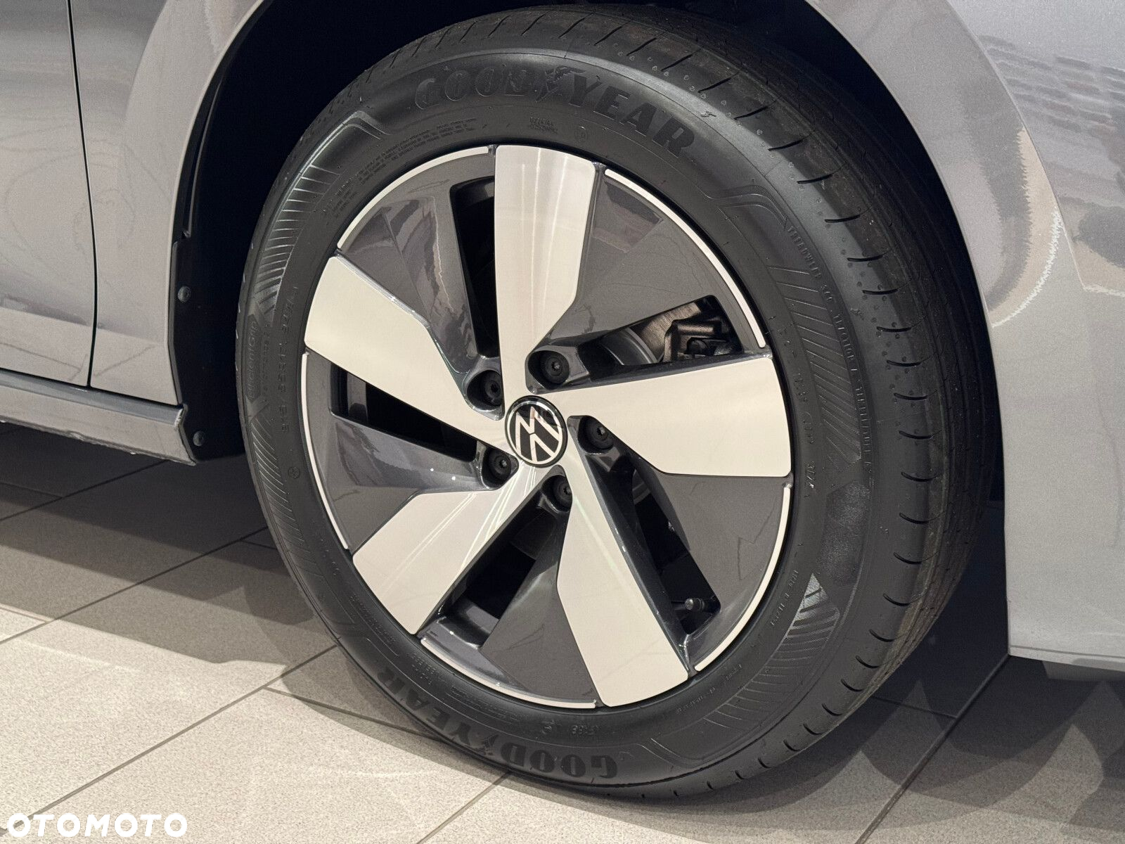 Volkswagen Passat - 6
