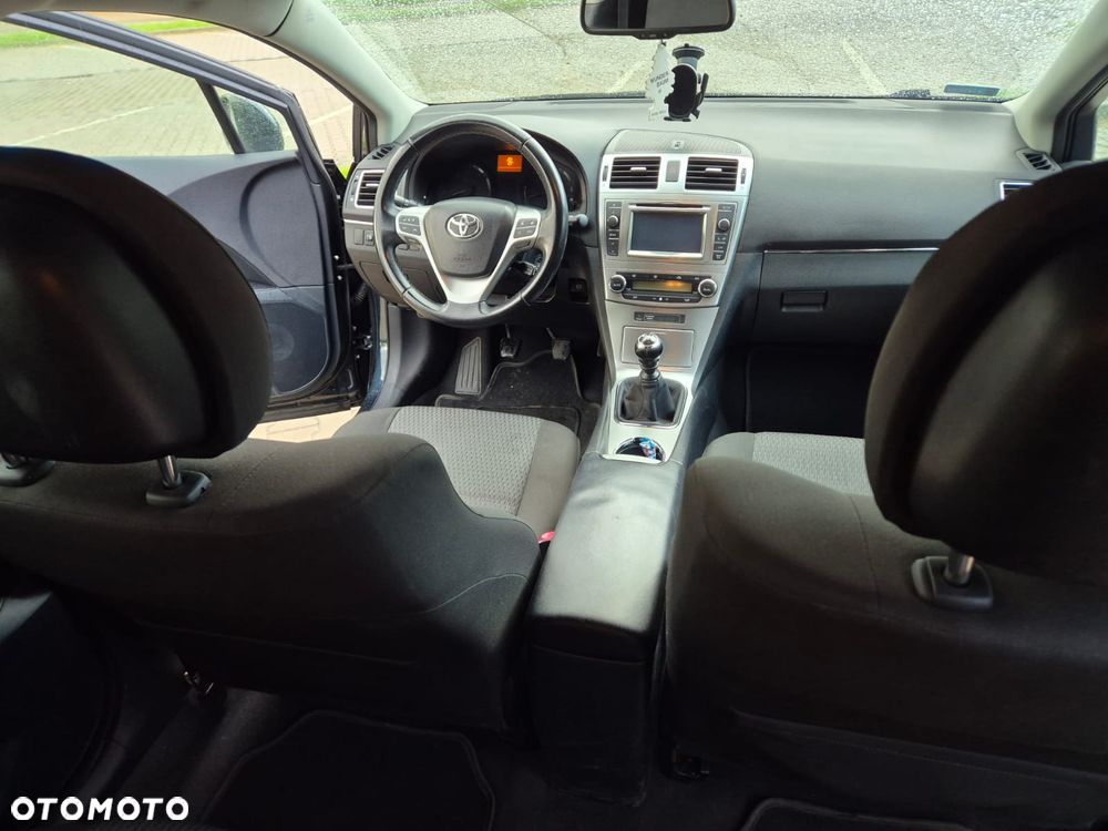 Toyota Avensis 2.0 D-4D Luna - 5