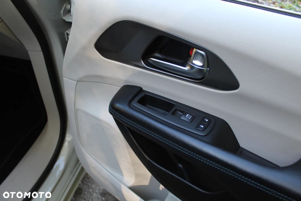 Chrysler Pacifica - 28