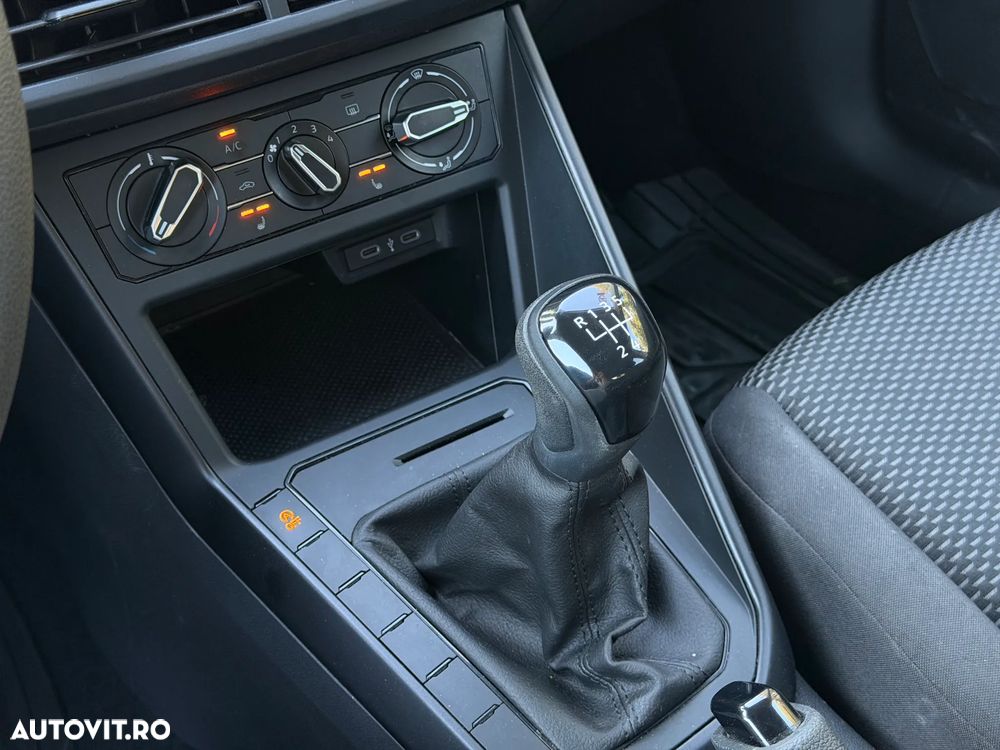 VOLKSWAGEN Polo 2025 — imagine 12