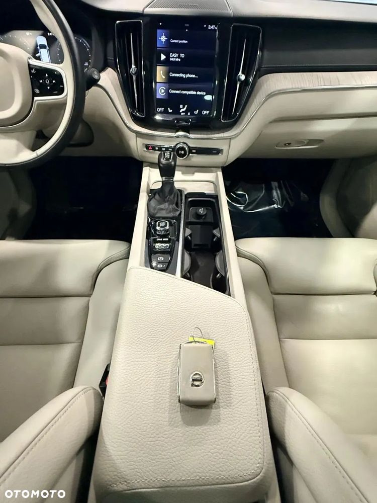 Volvo XC 60 T5 GPF AWD Inscription - 19