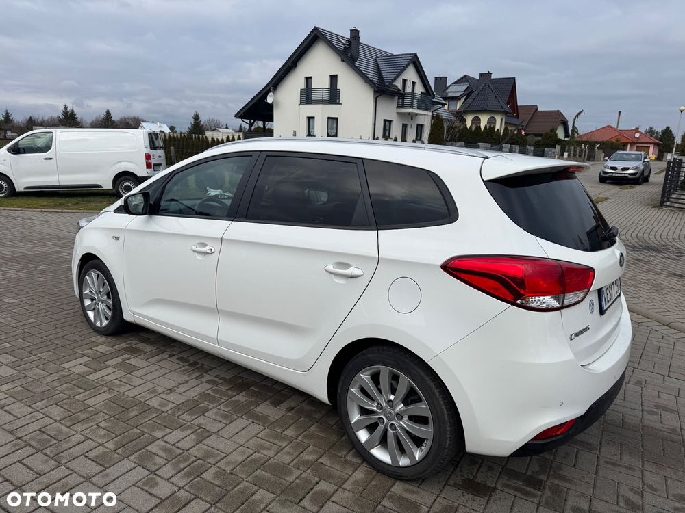 Kia Carens 1.6 GDI Edition 7 - 11