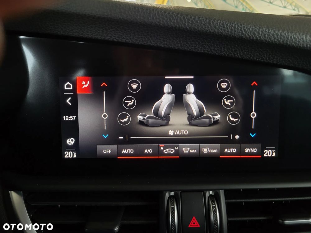 Alfa Romeo Giulia 2.0 Turbo Sprint - 29