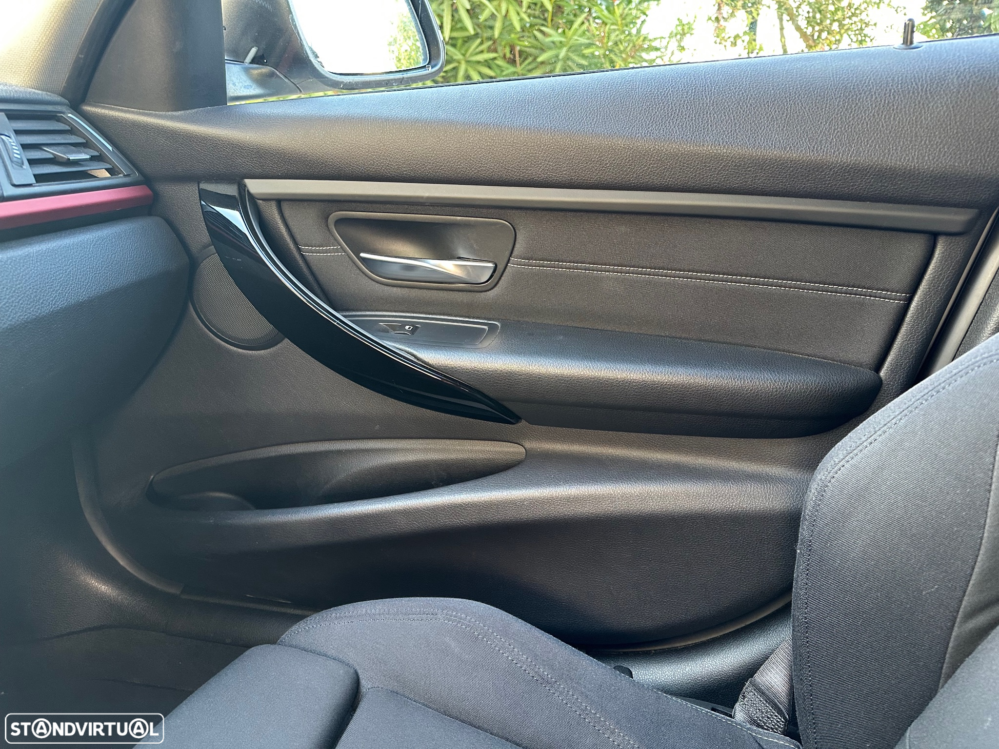 BMW 318 d Touring Auto Line Sport - 14