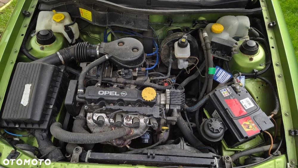 Opel Astra 1.6 - 5