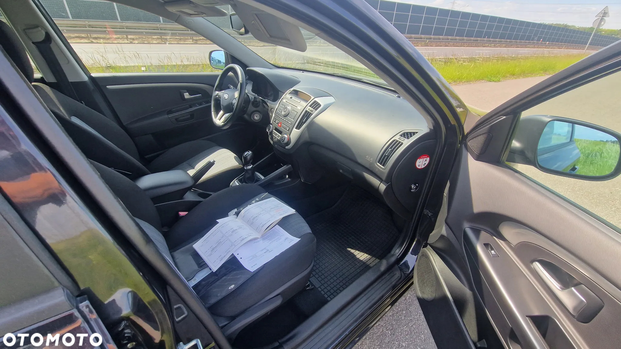 Kia Ceed 1.6 CRDi 128 ISG SW Dream Team Edition - 20