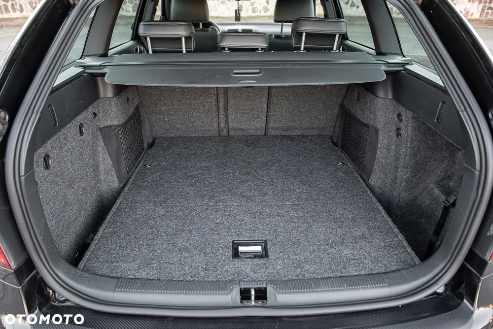 Skoda Octavia Combi 2.0 TDI CR DPF RS - 26