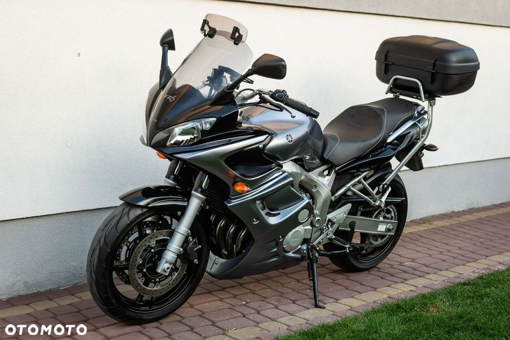Yamaha FZ - 7