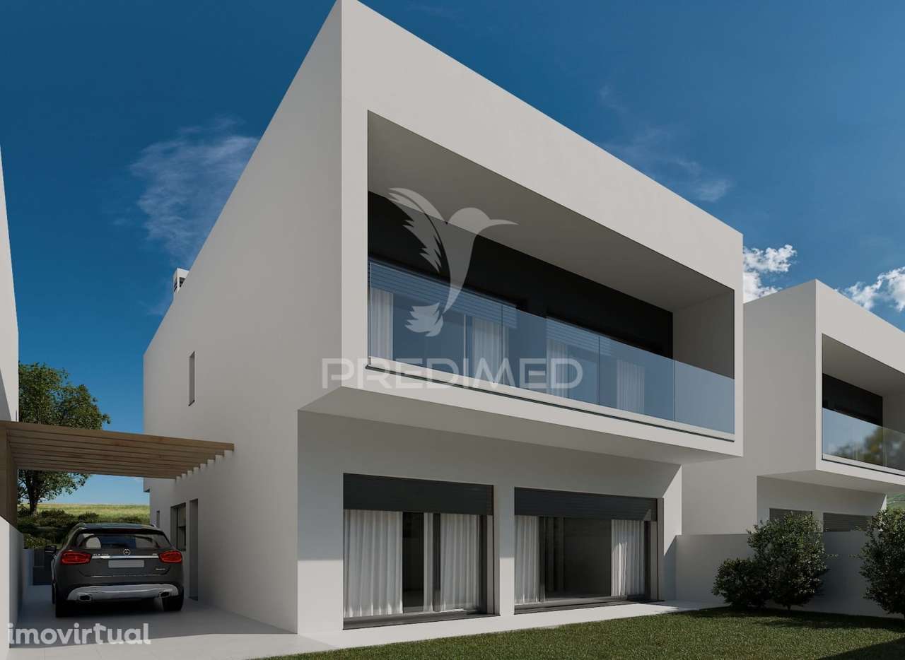 Moradia T3 + 1 na Urbanização Villas do Cerejal – Torres Novas - Grande imagem: 3/4