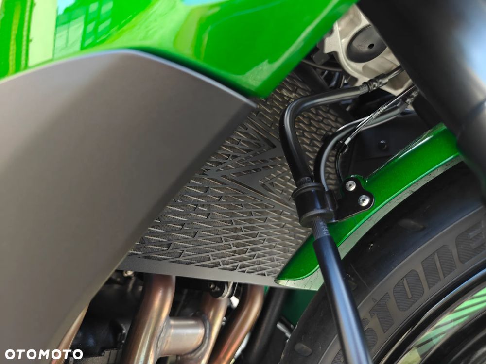 Kawasaki Ninja 1000 SX - 30