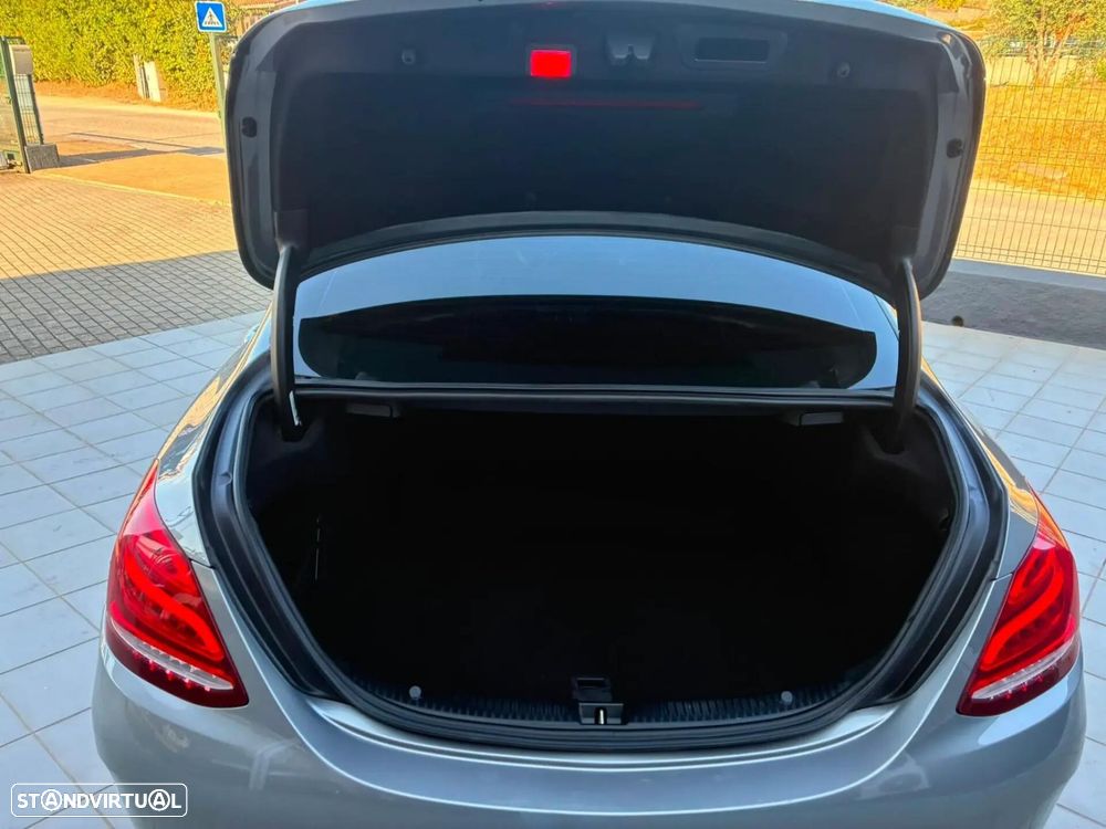 Mercedes-Benz C 300 - 36