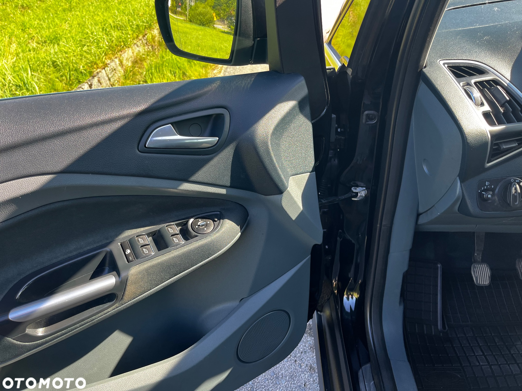 Ford C-MAX 1.6 EcoBoost Titanium - 20