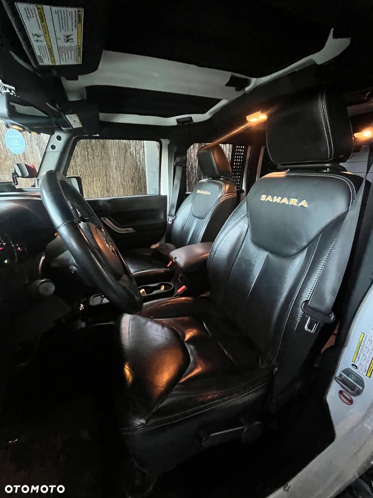 Jeep Wrangler 3.6 Unlim Sahara - 15