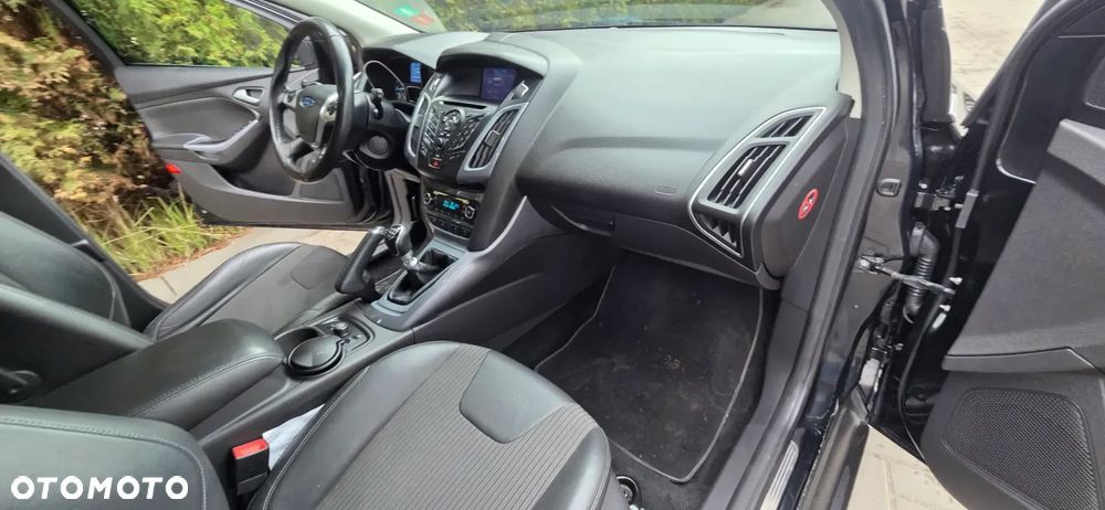 Ford Focus SW 2.0 TDCi Titanium - 38