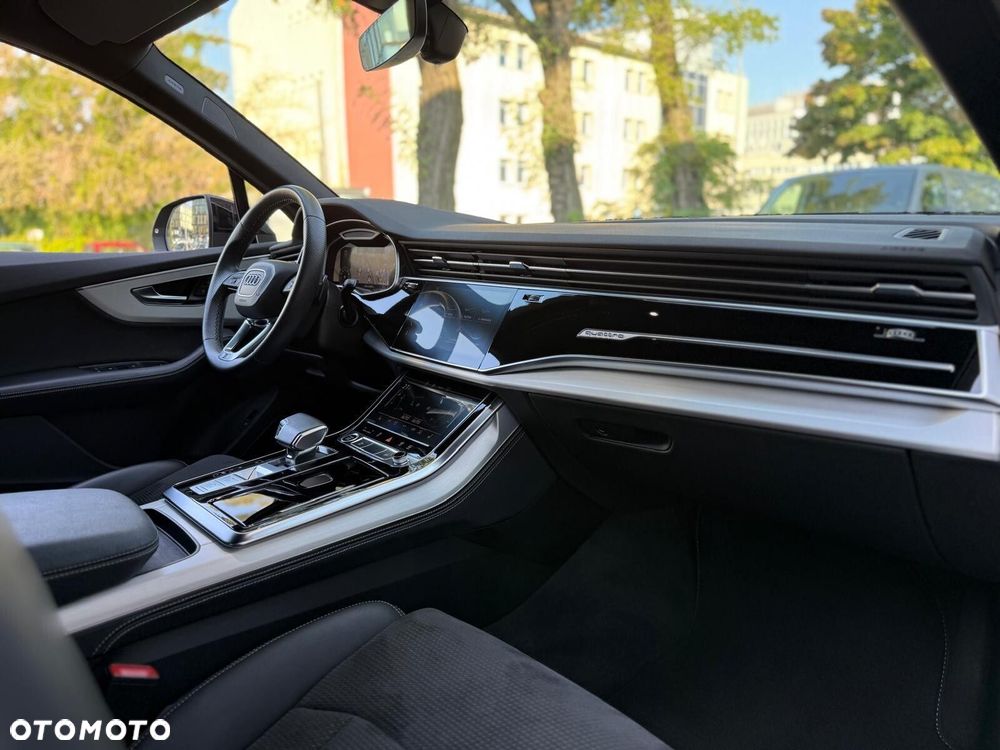 Audi Q7 - 11