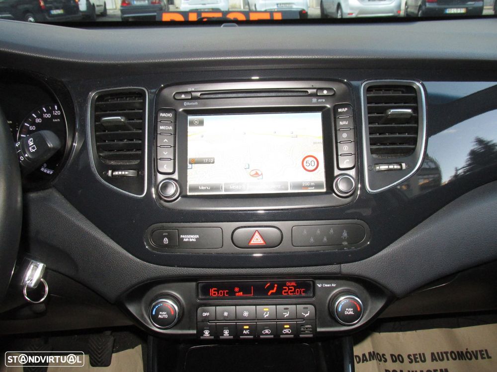 Kia Carens 1.7 CRDi ISG TX - 19