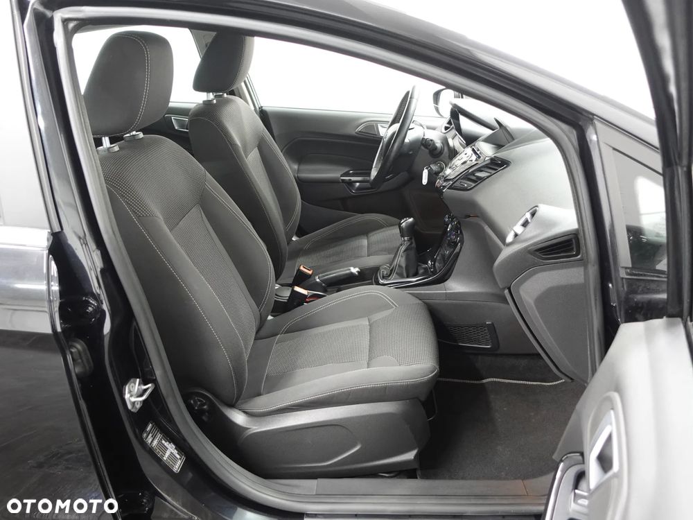 Ford Fiesta 1.5 TDCi Celebration - 26