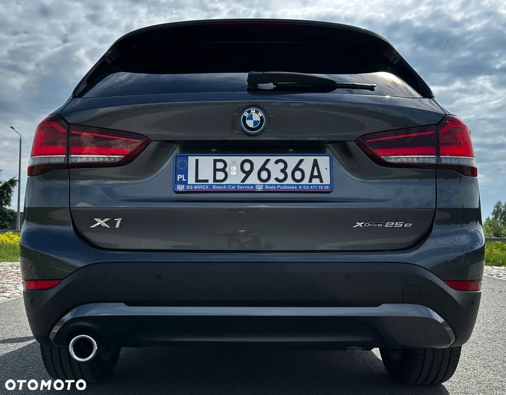 BMW X1 xDrive25e Sport Line - 8