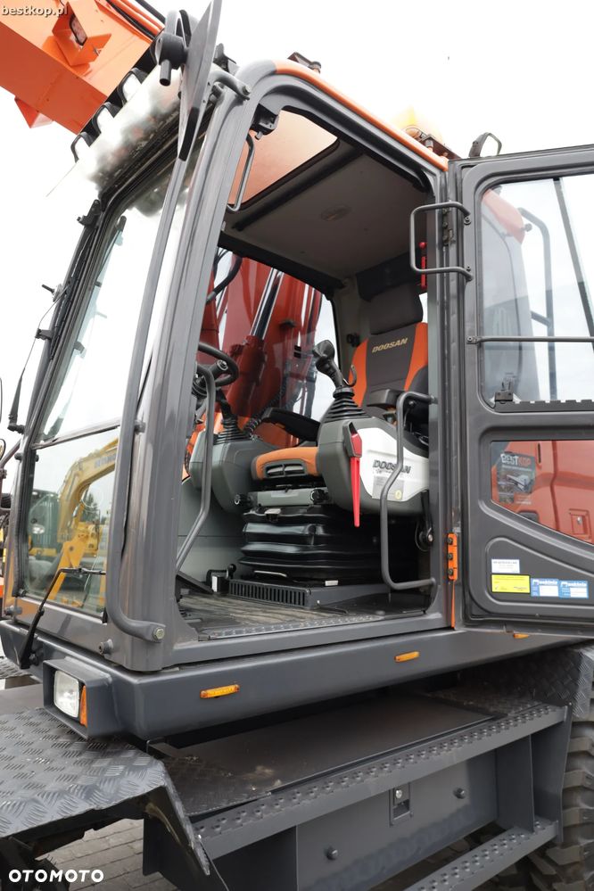 Doosan DX160W-3 - 23