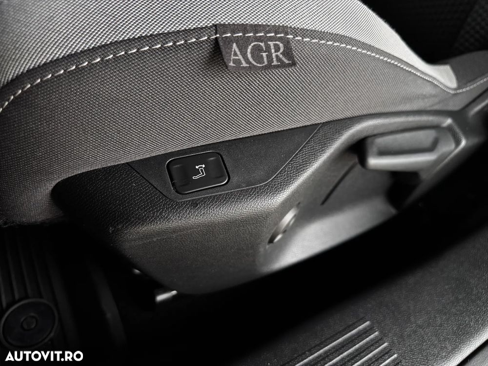 Opel Astra 1.2L Turbo Start/Stop AT8 Elegance - 32