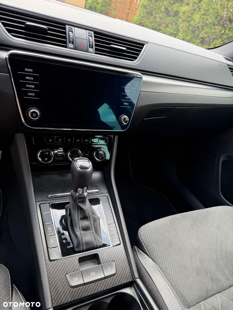 Skoda Superb 2.0 TSI 4x4 Sportline DSG - 4