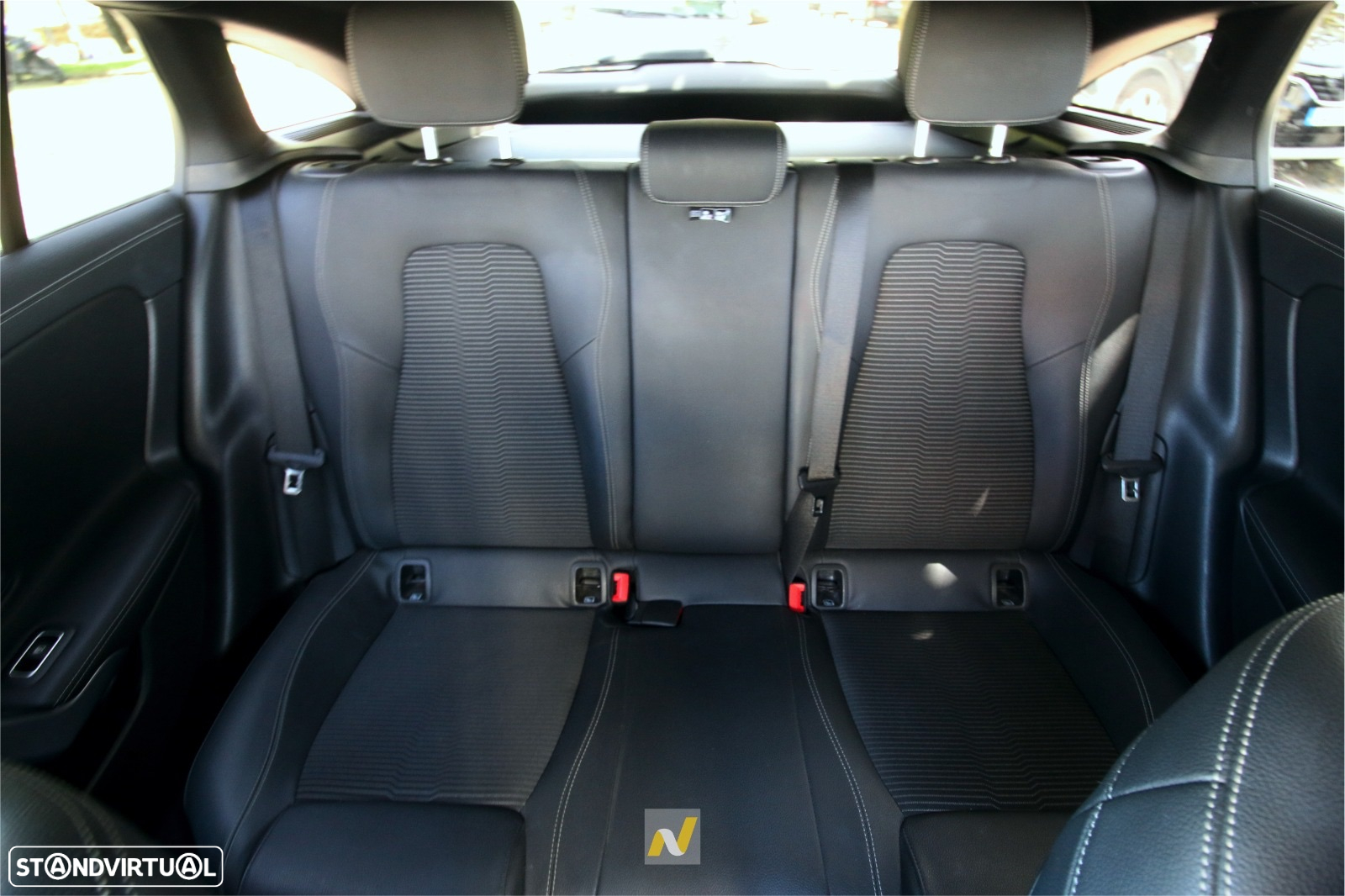 Mercedes-Benz CLA 180 d Shooting Brake Style Plus - 20