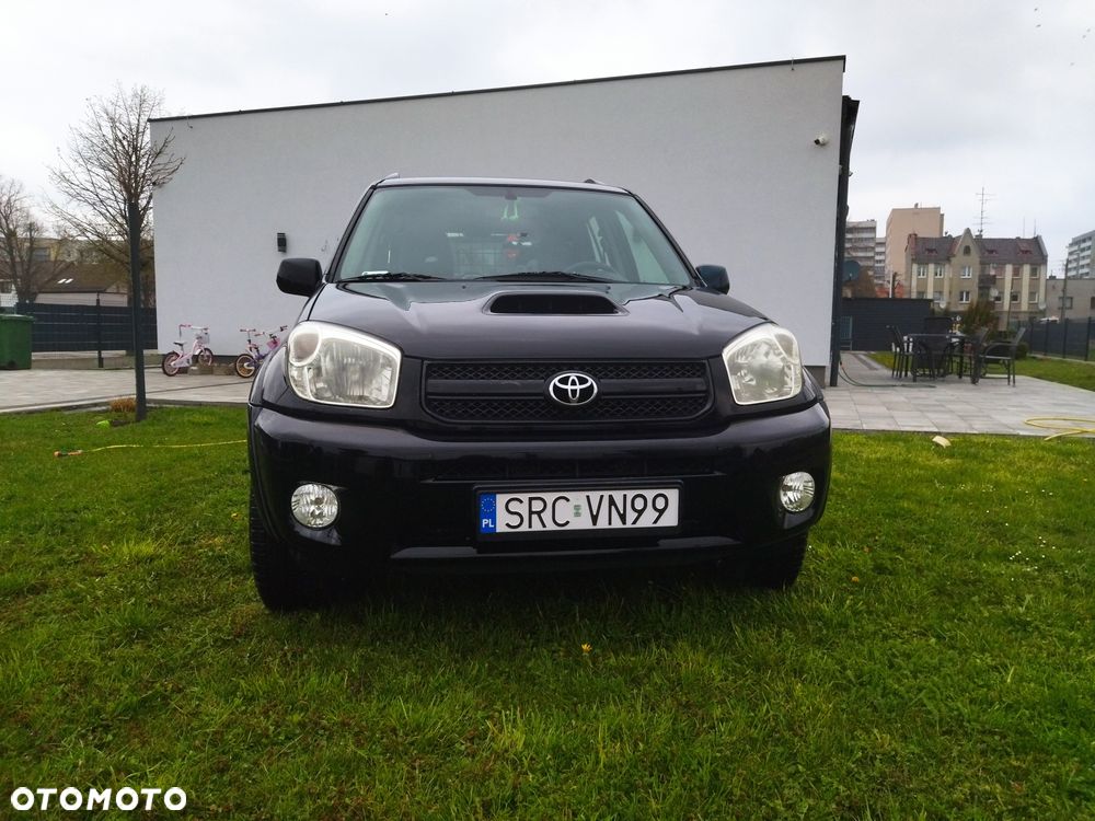 Toyota RAV4 - 1