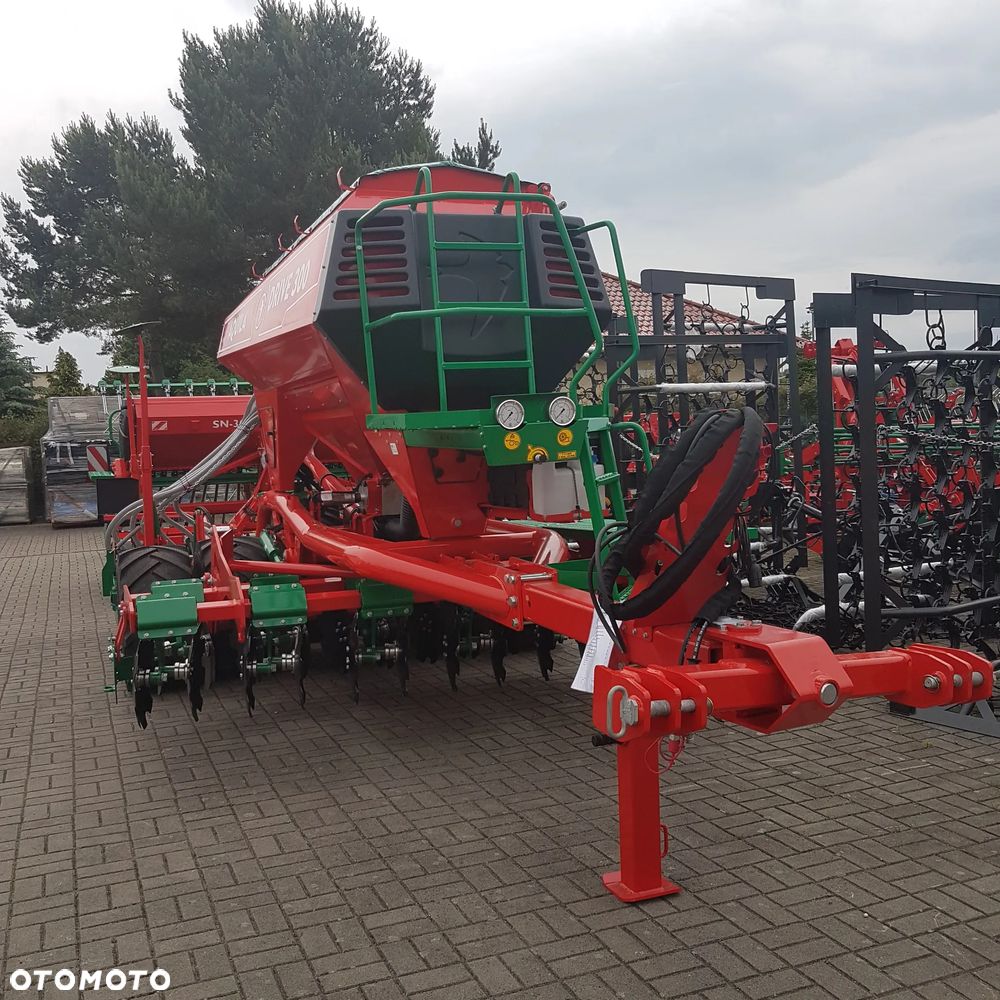 Agro-Masz AQUILA DRIVE 300 - 12