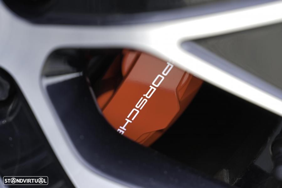 Porsche Taycan 4S bateria Performance Plus - 9