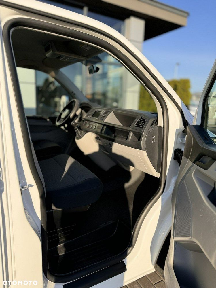 Volkswagen Transporter - 22