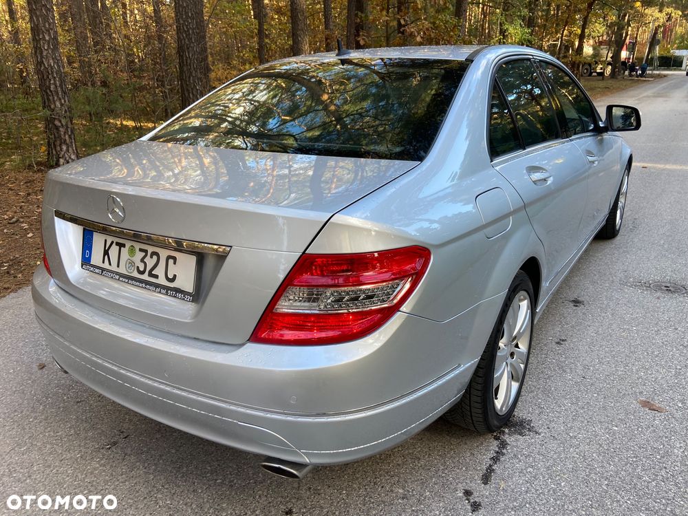 Mercedes-Benz Klasa C 280 4Matic 7G-TRONIC Avantgarde - 2