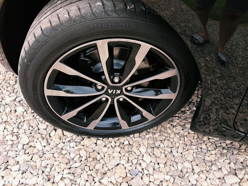 Kia Carens 1.6 GDI XL 7os - 24