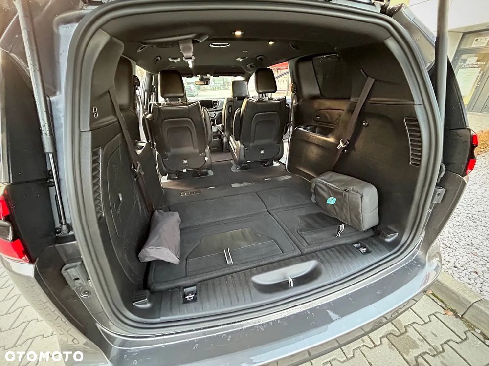 Chrysler Pacifica - 25