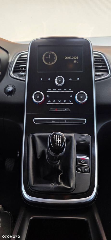 Renault Grand Scenic - 14
