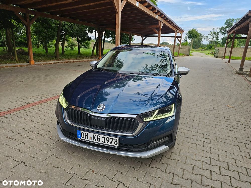 Skoda Octavia 2.0 TDI 4x4 Scout DSG - 4
