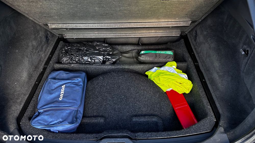 Volvo XC 60 D5 AWD Momentum - 12