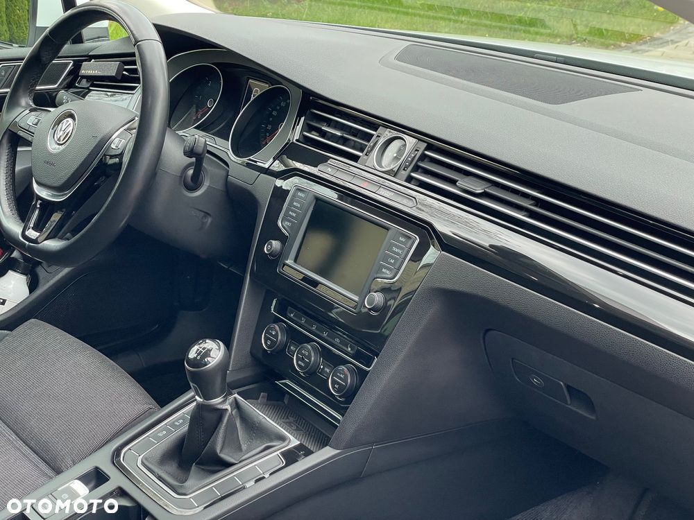 Volkswagen Passat 2.0 TDI BMT Comfortline - 8