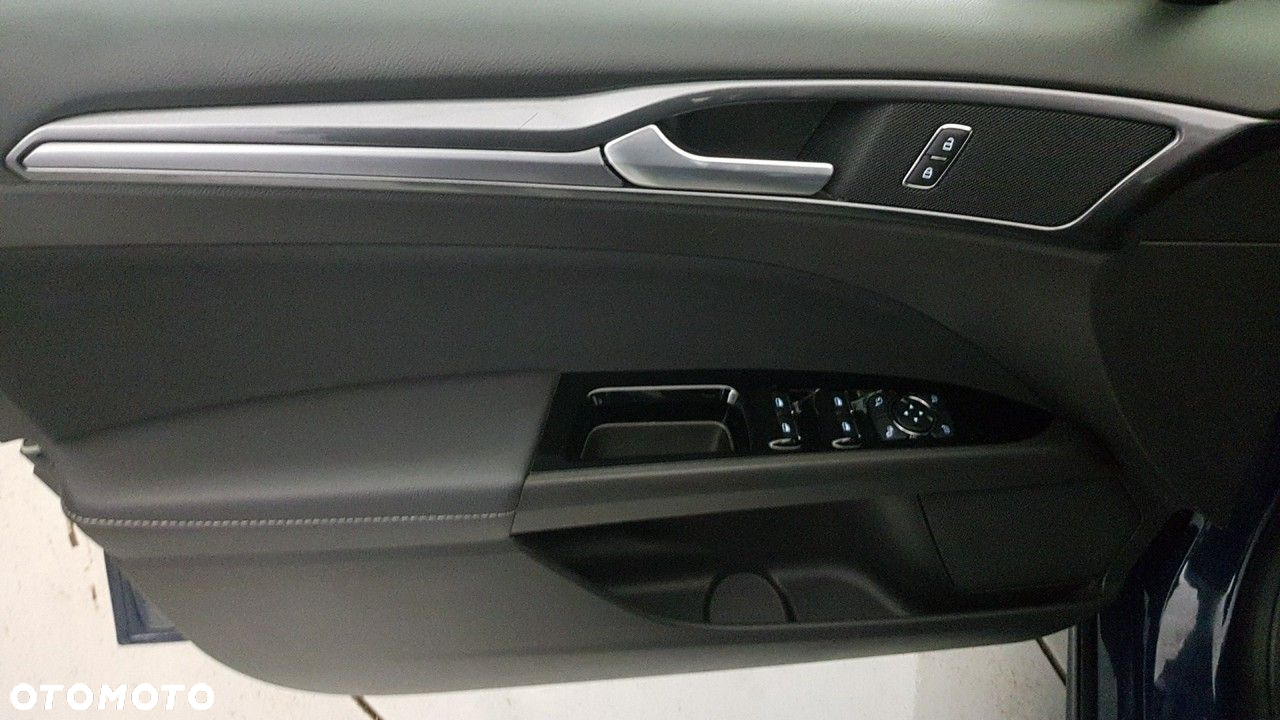 Ford Mondeo - 24