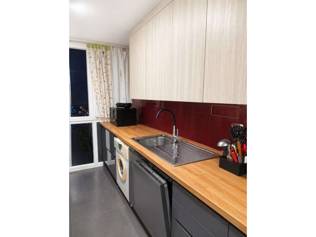 T2 Renovado junto à Rotunda da Vinha das Pedras - Grande imagem: 2/10