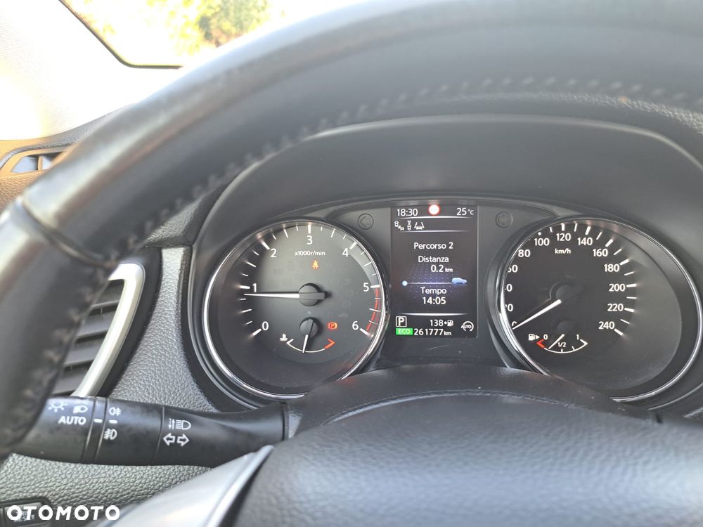 Nissan Qashqai 1.6 DCi Tekna Xtronic EU6 - 9