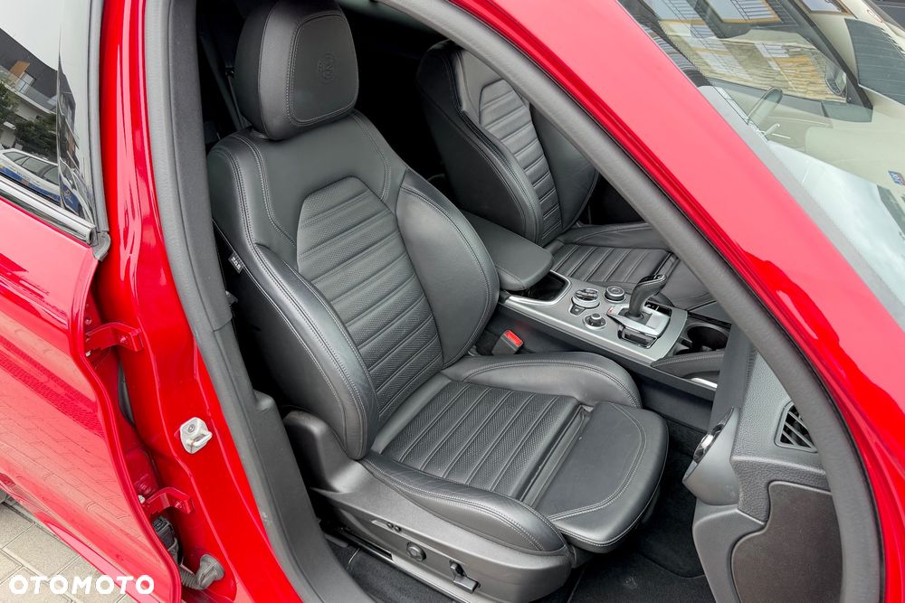 Alfa Romeo Stelvio 2.0 Turbo Veloce Q4 - 15