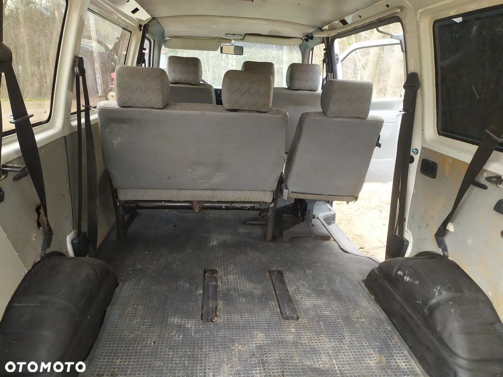 Volkswagen Transporter Standard - 13
