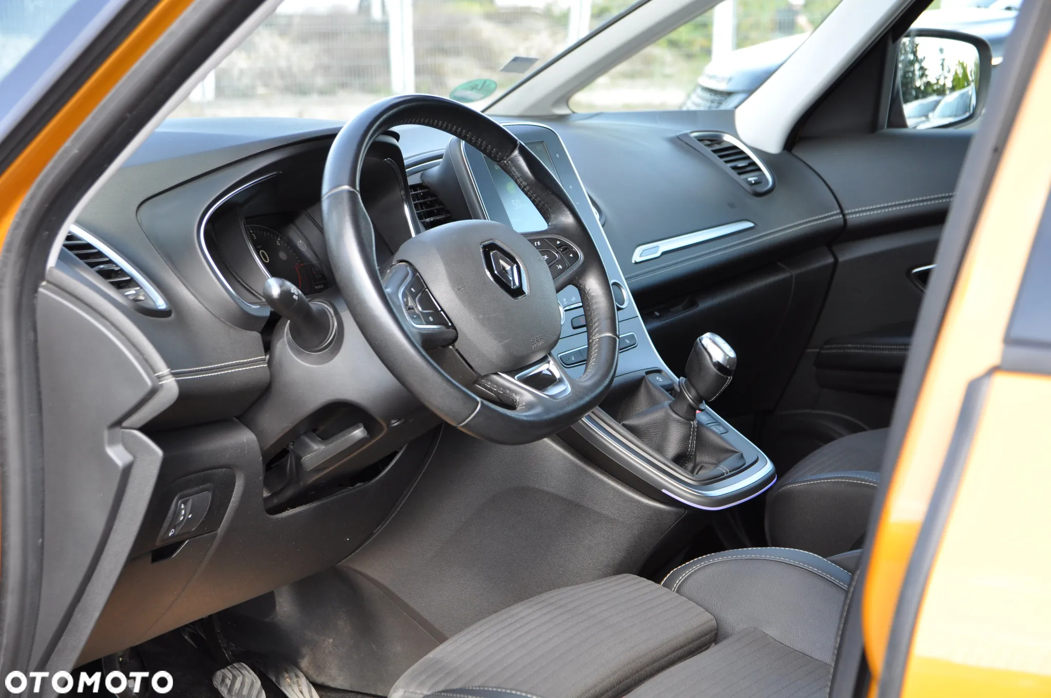 Renault Scenic 1.5 dCi Limited - 6