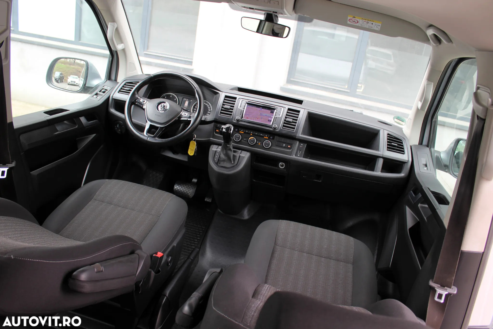 Volkswagen Caravelle T6.1 2.0 TDI 150 kW LR Comfortline DSG - 10