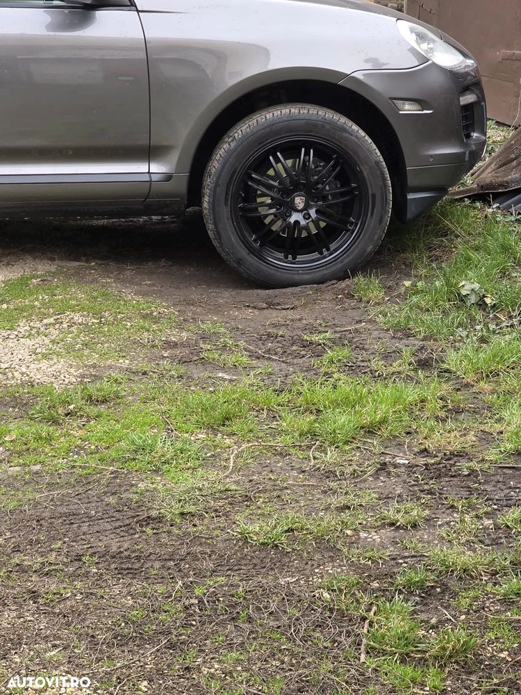 Porsche Cayenne - 13