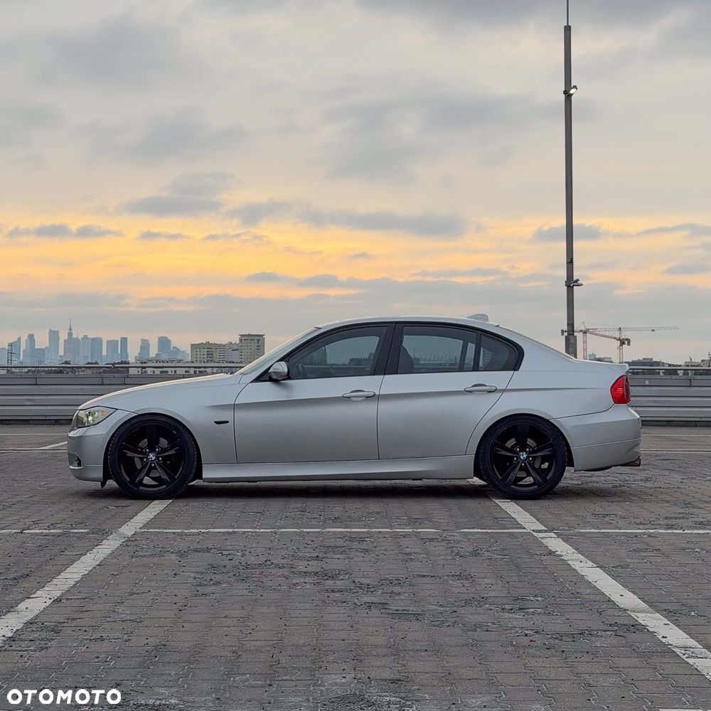 BMW Seria 3 325i - 5