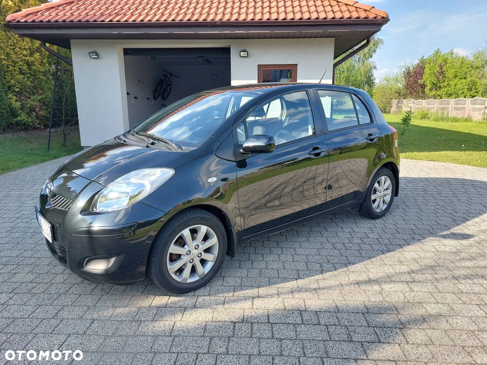 Toyota Yaris 1.33 2010 - 1
