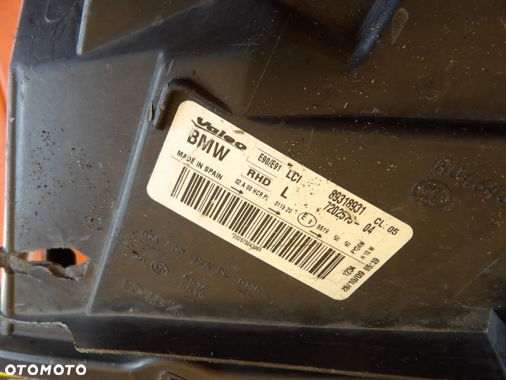 BMW - E90 - H7 - LIFT - PĘKNIĘTA OBUDOWA - LEWA LAMPA PRZEDNIA - UK - 7202575 - 13