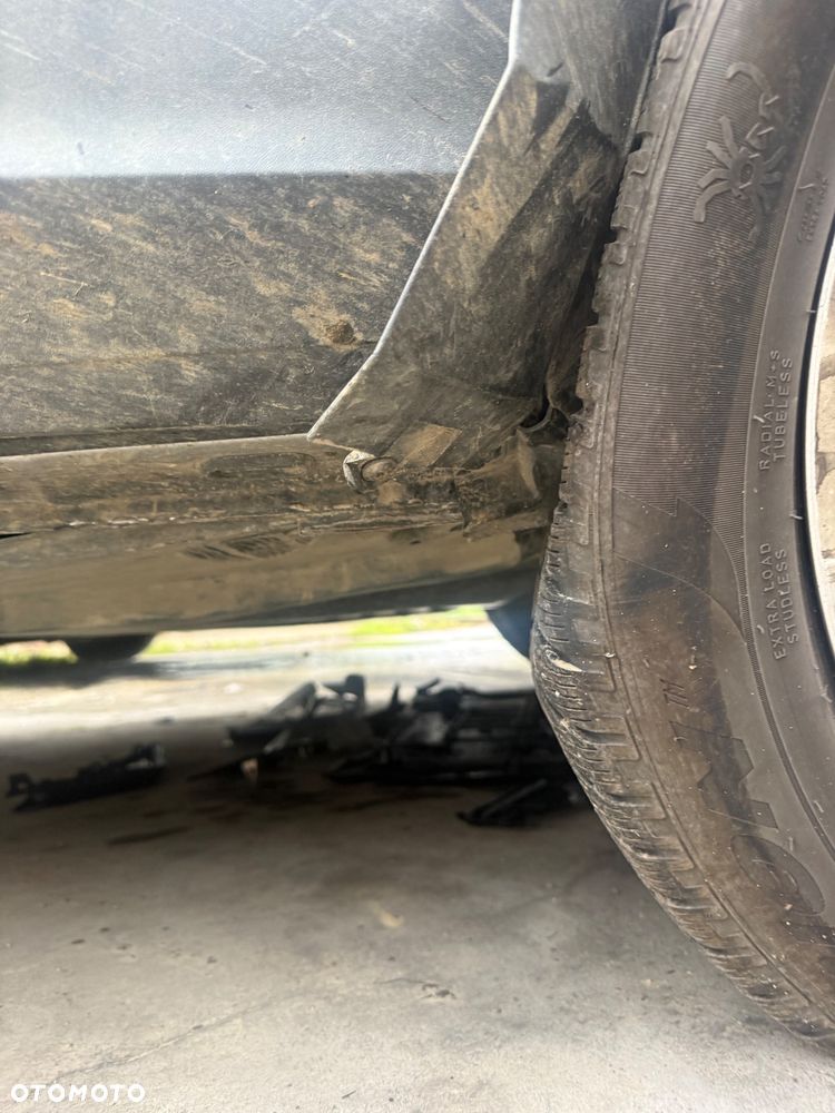 Volkswagen Tiguan 2.0 TDI SCR 4MotION DSG R-Line - 14