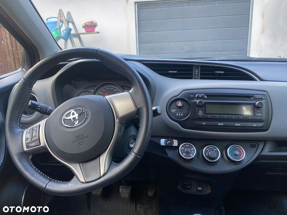 Toyota Yaris 1.0 Active - 12